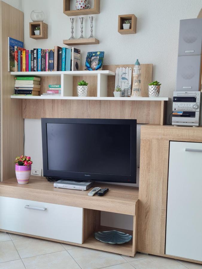 Holiday Home "Mala Kuca " With Heated Pool Pula Dış mekan fotoğraf