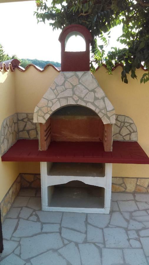 Holiday Home "Mala Kuca " With Heated Pool Pula Dış mekan fotoğraf